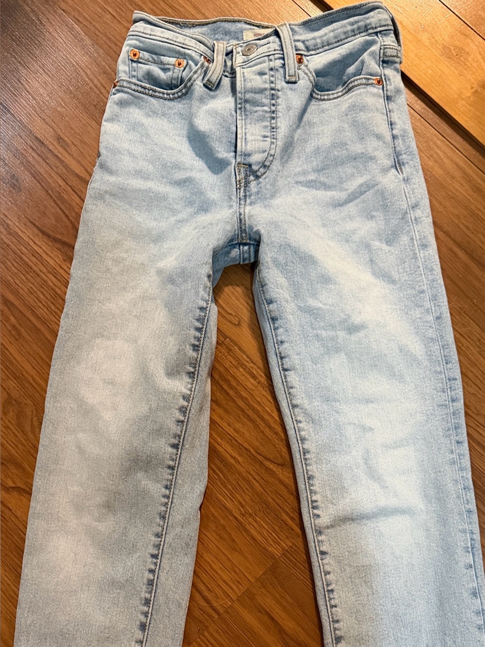 Levi’s Women's Straight Jeans in Light Blue Wash